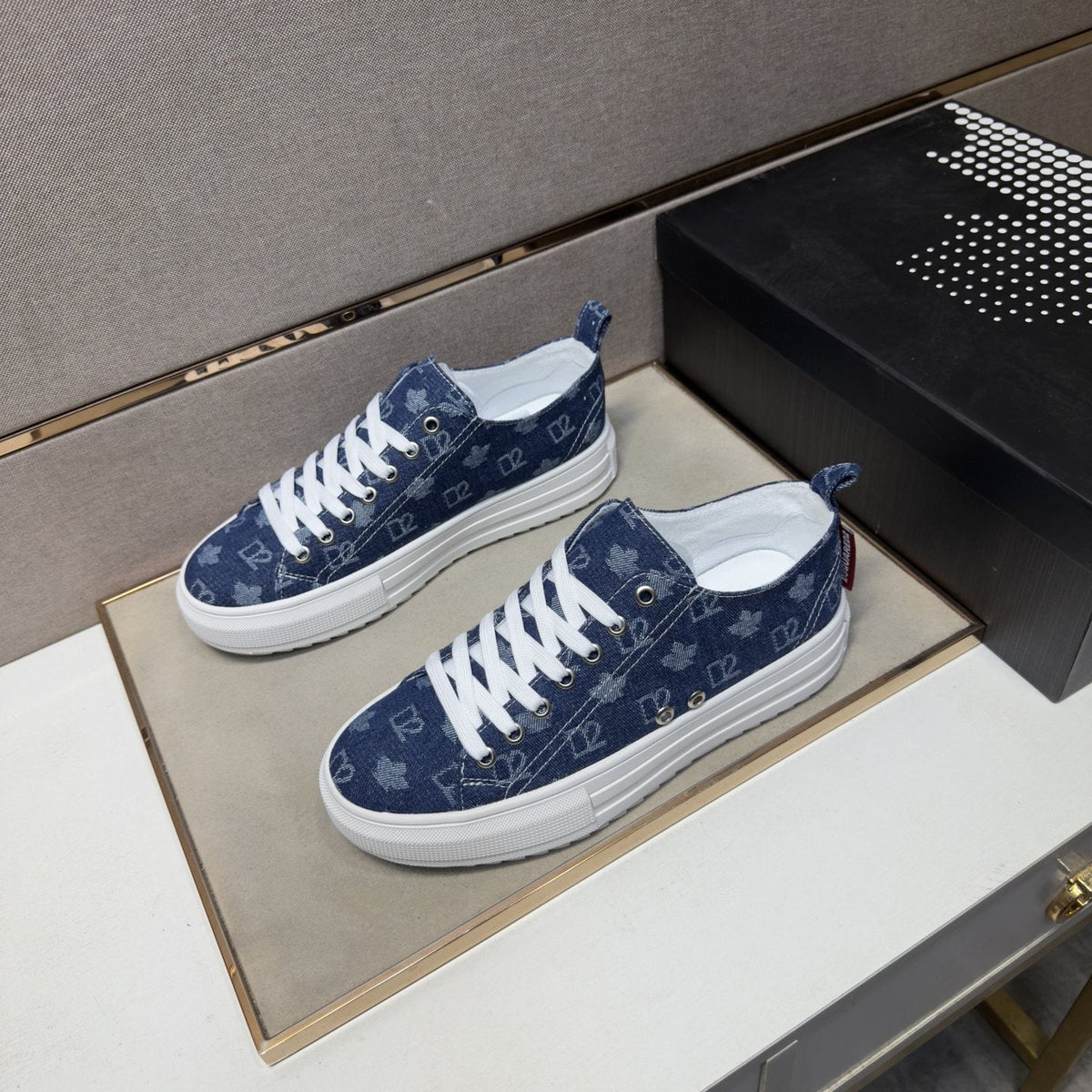 Dsquared2 Navy Blue Patterned Sneakers — front