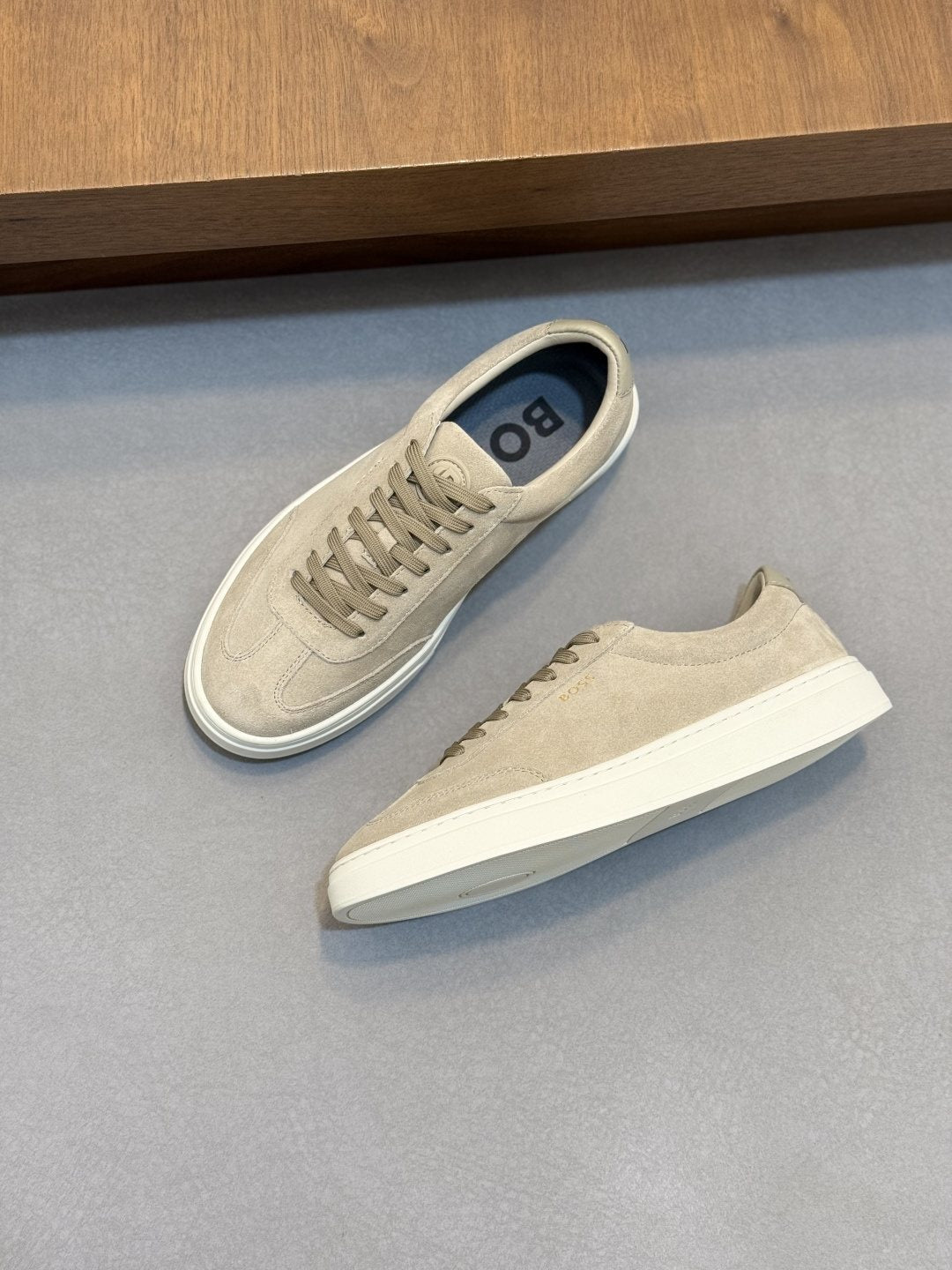 BOSS Leather Low-Top Sneakers — front