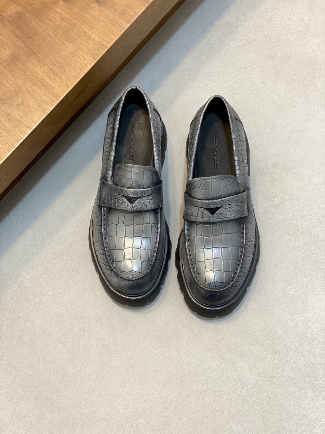 Alexander McQueen Croc-Embossed Lug-Sole Loafers — front