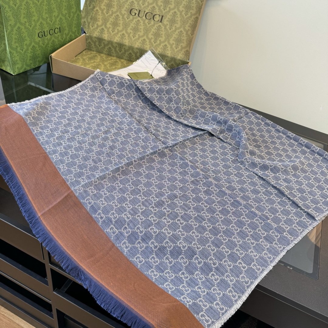 Gucci Blue-Gray Fringed Pattern Scarf — hero