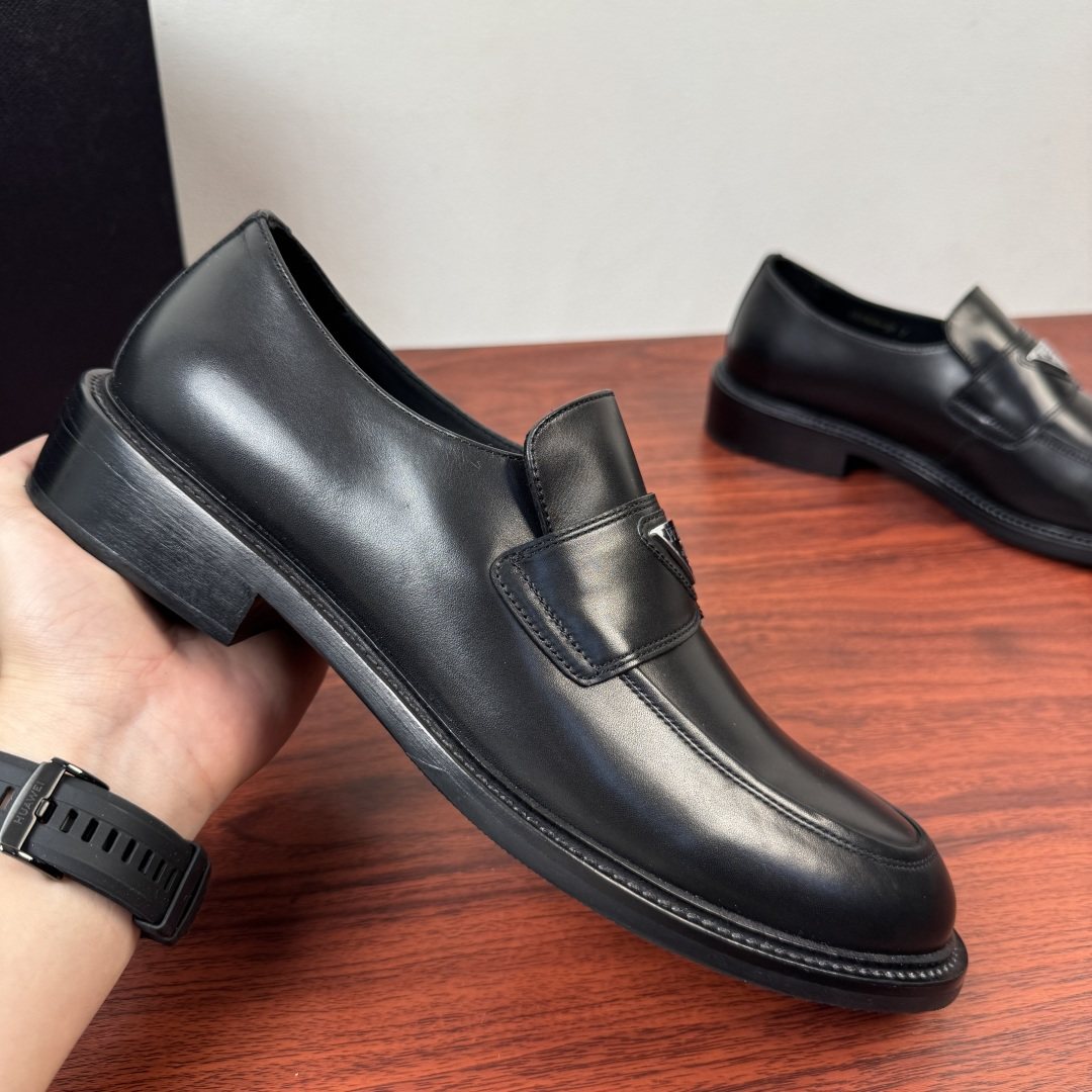 PRADA Red-Toe Leather Loafers — model