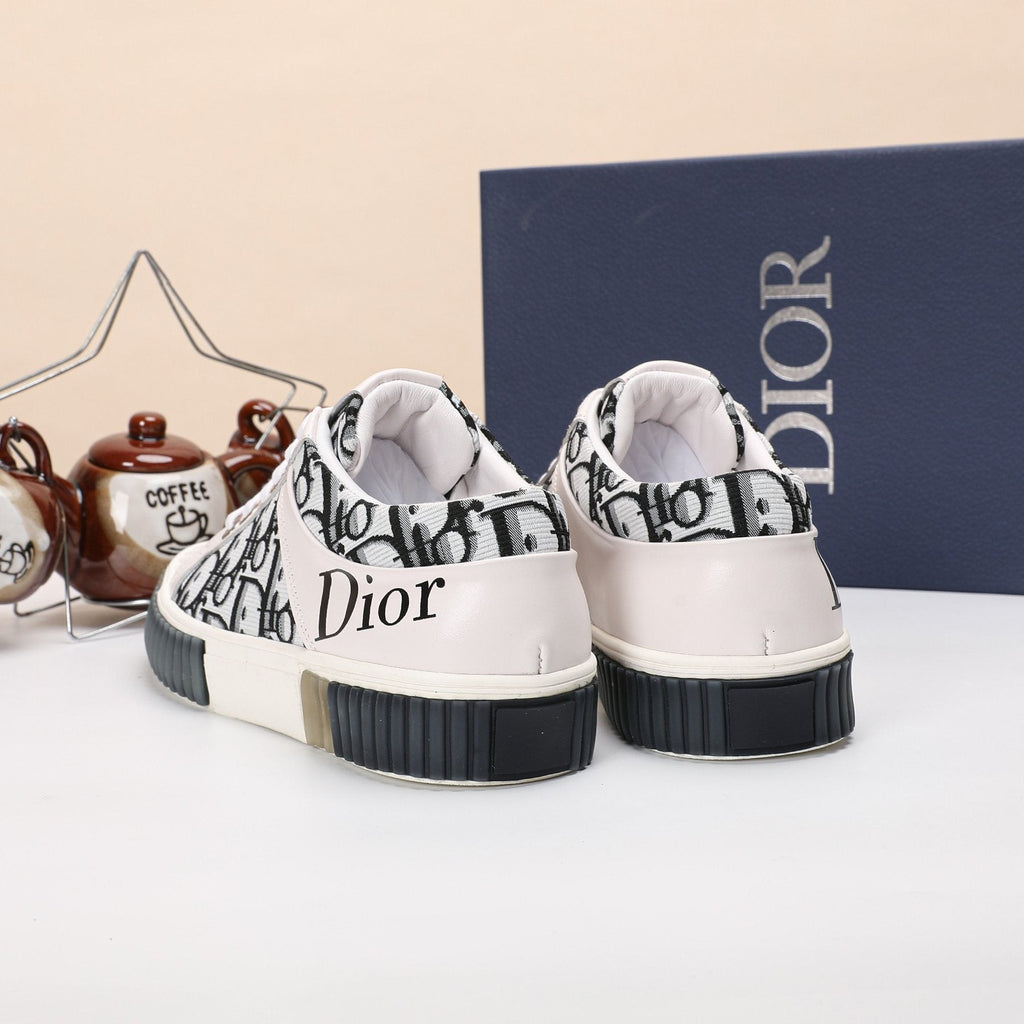 Dior Patterned High-Top Sneakers — detail