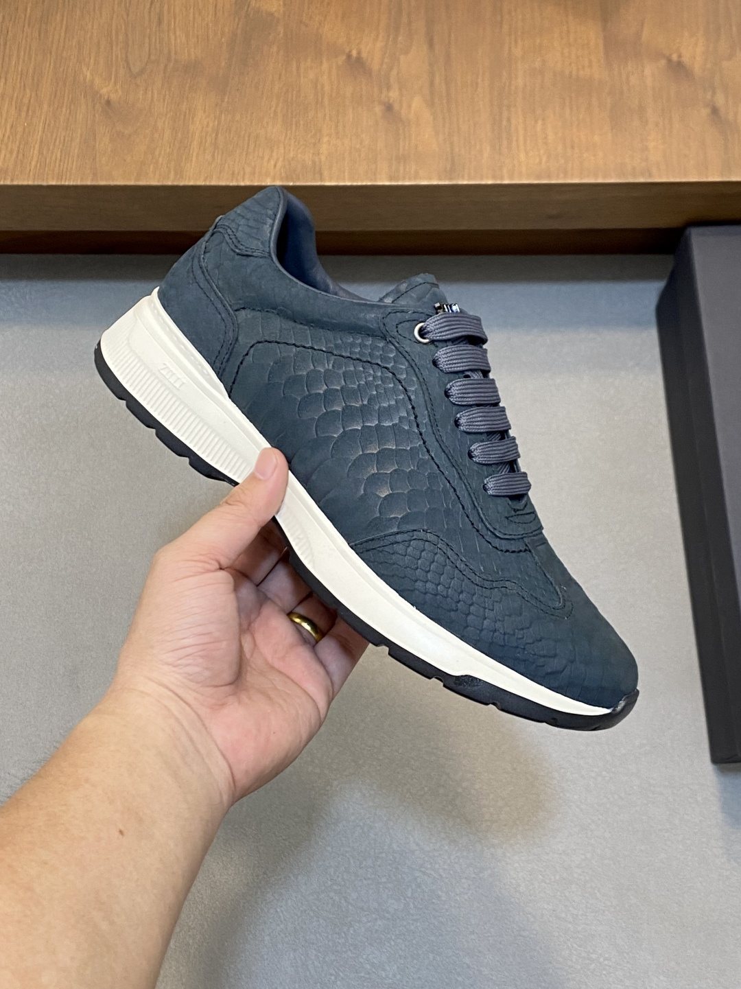 Zilli Stitched Low-Top Sneakers — side